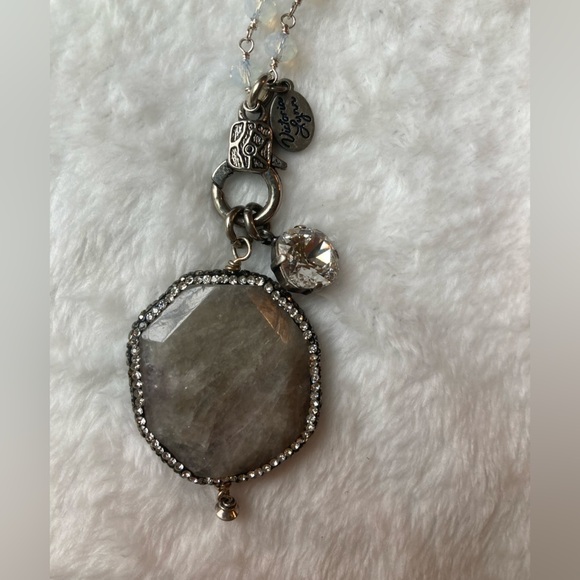 Victoria Lynn Large Natural Stone Crystal Beads Necklace - Picture 7 of 10